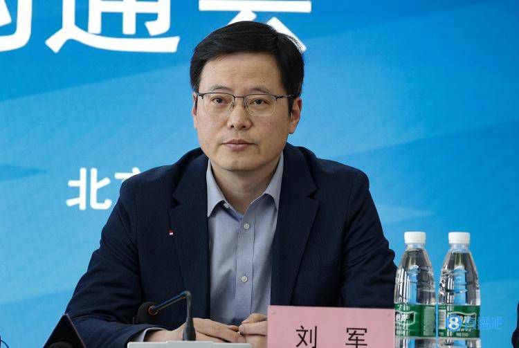 国产福利萌白酱喷水视频铁牛