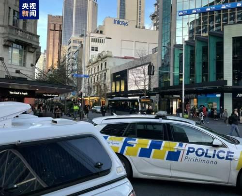 男女强行动态图片视频